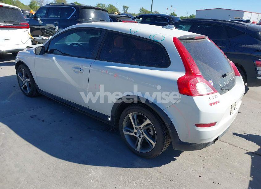 Photo 3 of 2013 Volvo C30 T5 (VIN YV1672MK1D2309378)