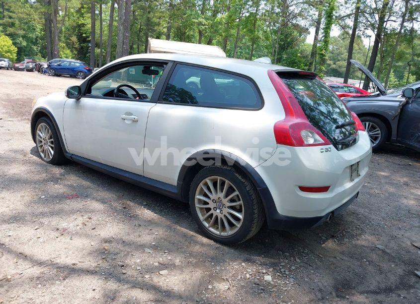 Photo 3 of 2011 Volvo C30 (VIN YV1672MK3B2212034)