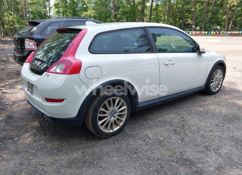 Photo 4 of 2011 Volvo C30 (VIN YV1672MK3B2212034)