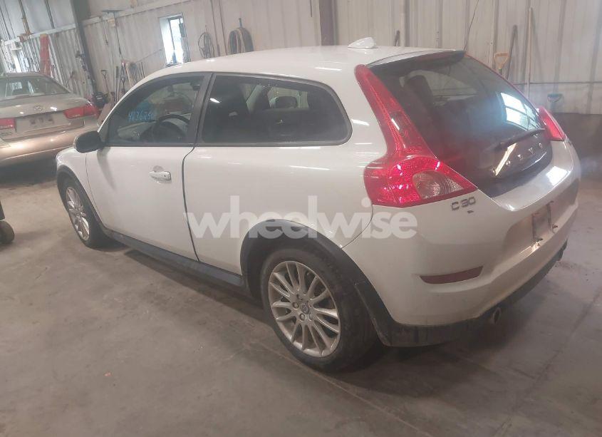 Photo 3 of 2011 Volvo C30 T5/T5 R-DESIGN (VIN YV1672MK3B2225625)