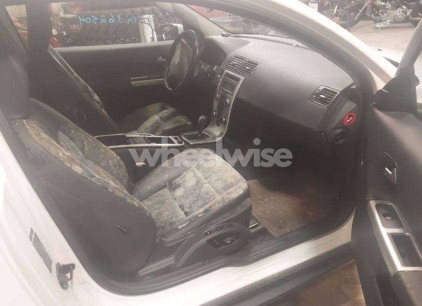 Photo 5 of 2011 Volvo C30 T5/T5 R-DESIGN (VIN YV1672MK3B2225625)