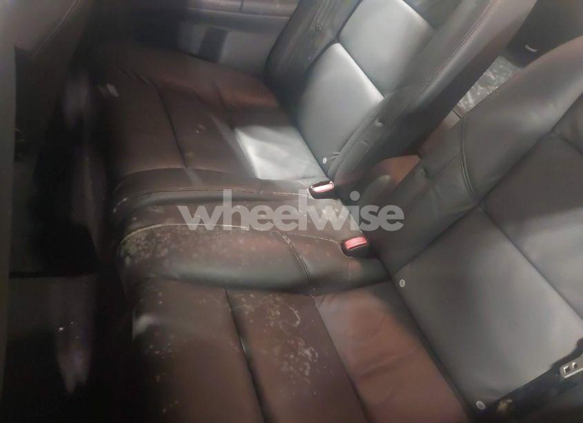 Photo 8 of 2011 Volvo C30 T5/T5 R-DESIGN (VIN YV1672MK3B2225625)