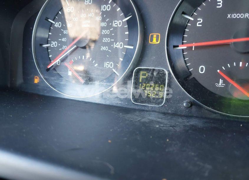 Photo 15 of 2011 Volvo C30 T5 (VIN YV1672MK4B2248010)