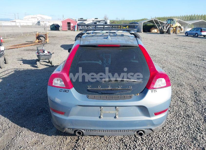 Photo 16 of 2011 Volvo C30 T5 (VIN YV1672MK4B2248010)
