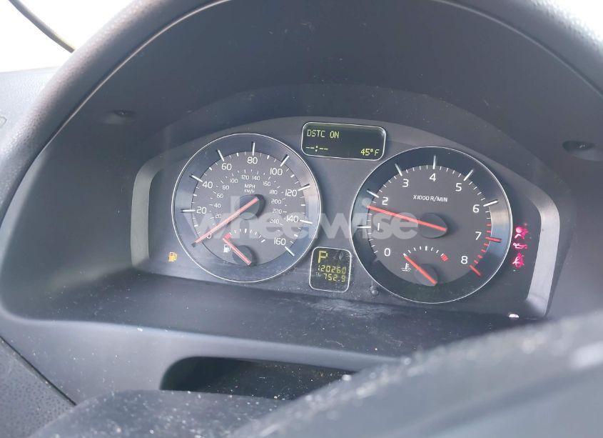 Photo 7 of 2011 Volvo C30 T5 (VIN YV1672MK4B2248010)