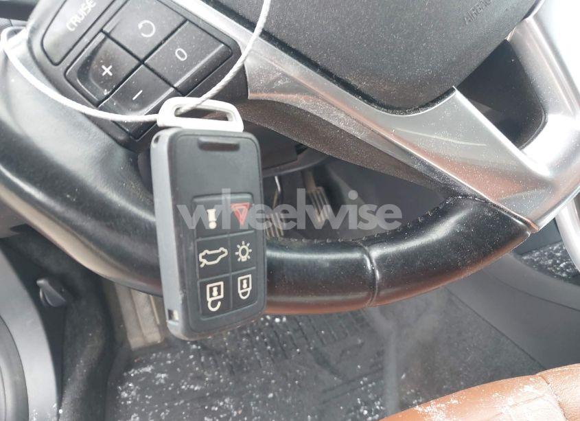 Photo 11 of 2013 Volvo S60 T6/T6 PLATINUM/T6 PREMIER PLUS/T6 R-DESIGN/T6 R-DESIGN PLATINUM (VIN YV1902FH1D2176480)