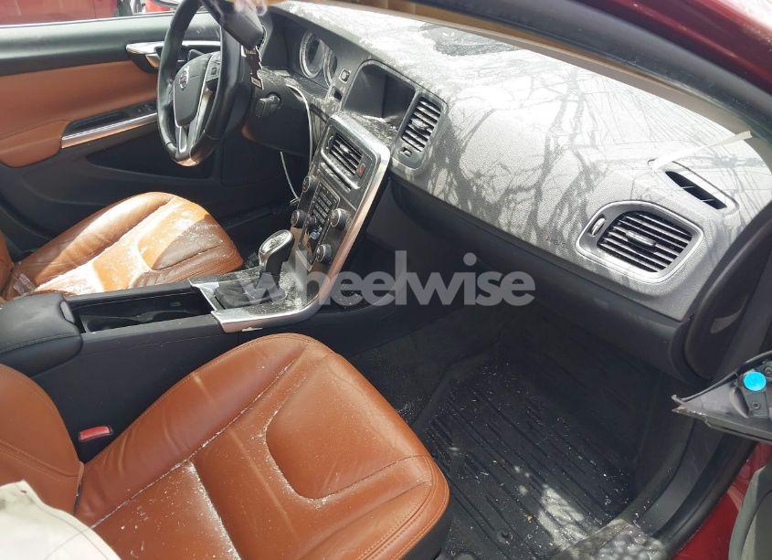 Photo 5 of 2013 Volvo S60 T6/T6 PLATINUM/T6 PREMIER PLUS/T6 R-DESIGN/T6 R-DESIGN PLATINUM (VIN YV1902FH1D2176480)