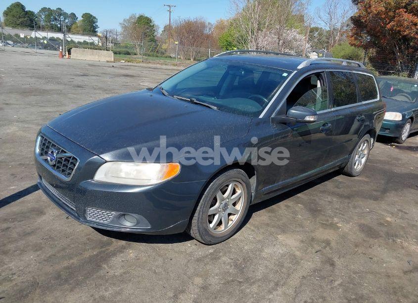 Photo 2 of 2010 Volvo V70 3.2/3.2 R-DESIGN (VIN YV1960BWXA1133314)