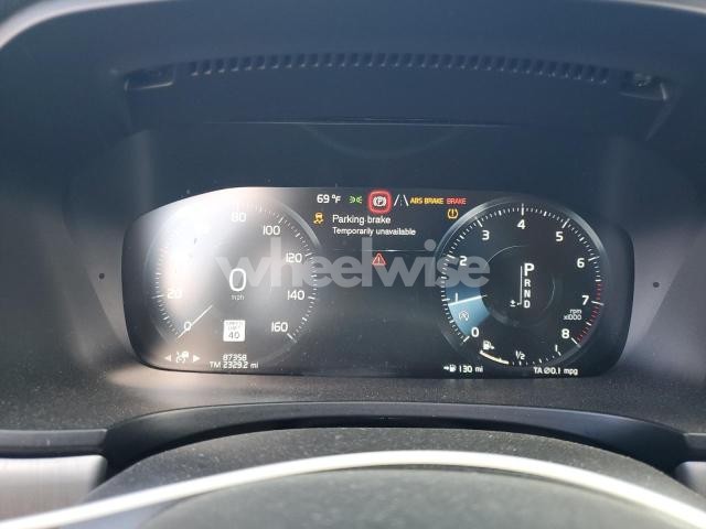 Photo 2 of 2017 VOLVO S90 T6 MOMENTUM (VIN YV1A22MK7H1003872)