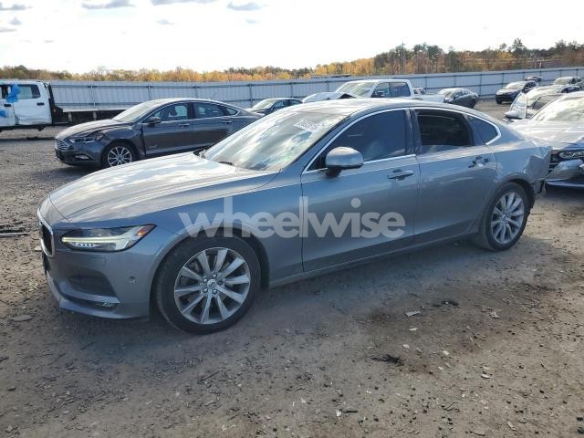 Photo 3 of 2017 VOLVO S90 T6 MOMENTUM (VIN YV1A22MK7H1003872)