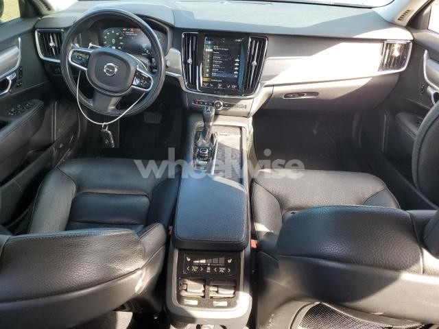 Photo 6 of 2017 VOLVO S90 T6 MOMENTUM (VIN YV1A22MK7H1003872)