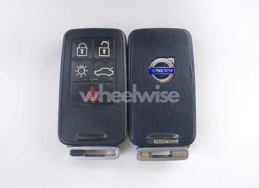 Photo 11 of 2008 Volvo V70 3.2 (VIN YV1BW982381047279)