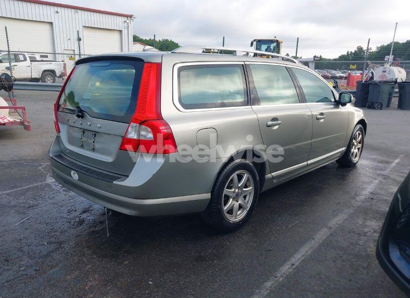 Photo 4 of 2008 Volvo V70 3.2 (VIN YV1BW982381047279)