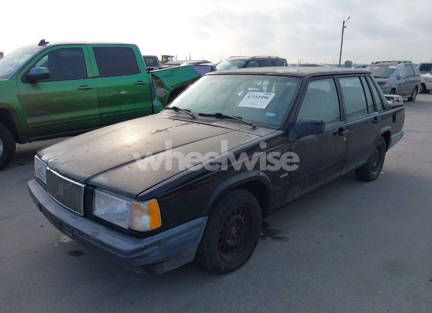 Photo 2 of 1991 Volvo 740 (VIN YV1FA8841M2525280)