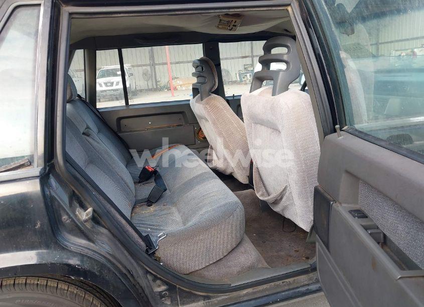 Photo 8 of 1991 Volvo 740 (VIN YV1FA8841M2525280)