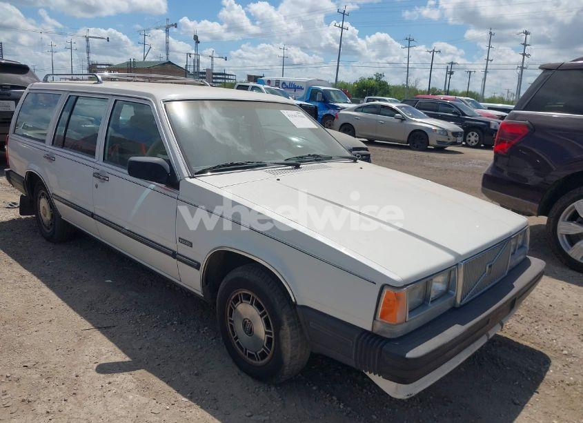 1986 Volvo 740 GLE (VIN YV1FX8857G1035931) main photo