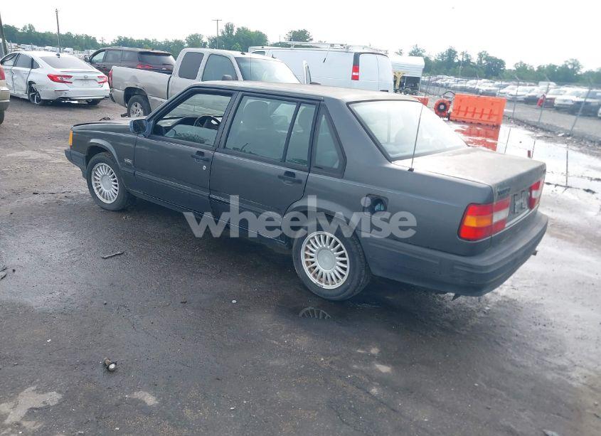 Photo 3 of 1993 Volvo 940 N/A (VIN YV1JS8830P3120167)