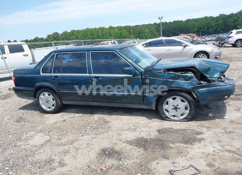 Photo 13 of 1998 Volvo S90 (VIN YV1KS9605W1128293)
