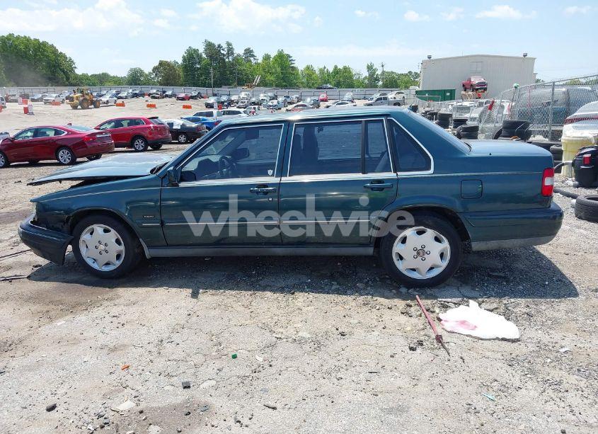 Photo 14 of 1998 Volvo S90 (VIN YV1KS9605W1128293)