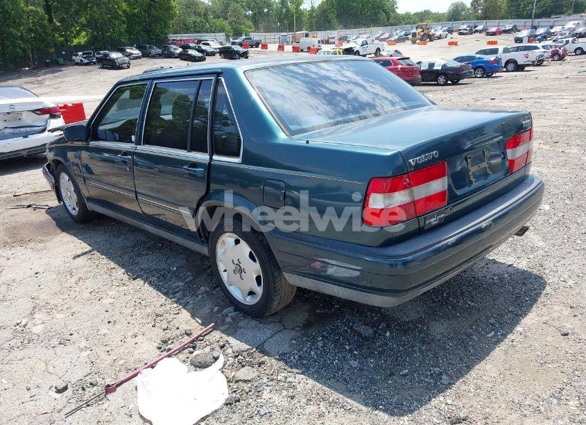 Photo 3 of 1998 Volvo S90 (VIN YV1KS9605W1128293)