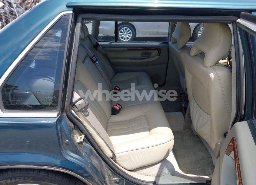 Photo 8 of 1998 Volvo S90 (VIN YV1KS9605W1128293)