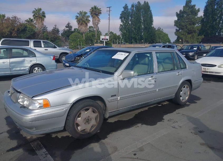 Photo 6 of 1998 Volvo S90 (VIN YV1KS9607W1138615)