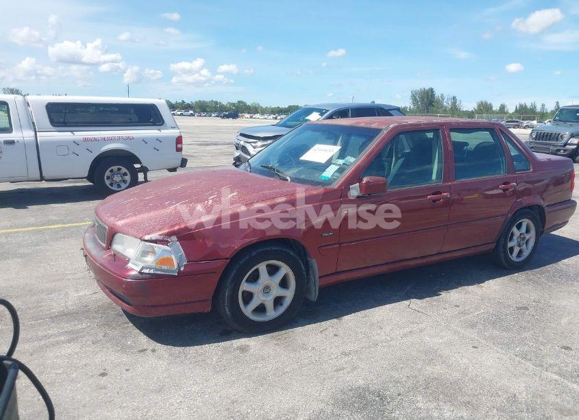 Photo 2 of 1998 Volvo S70 GTAS/GTMS (VIN YV1LS5548W1437452)