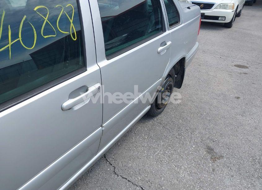 Photo 6 of 1998 Volvo S70 GTAS/GTMS (VIN YV1LS5574W3525719)