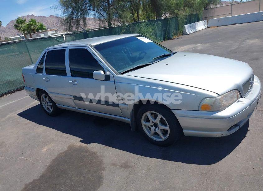 Photo 13 of 1999 Volvo S70 (VIN YV1LS55A0X2597598)