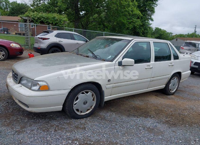 Photo 6 of 1999 Volvo S70 (VIN YV1LS55A2X2620251)
