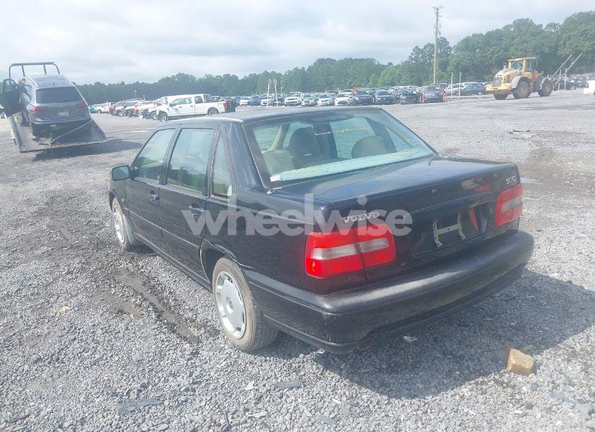 Photo 3 of 1999 Volvo S70 (VIN YV1LS55A8X2613644)