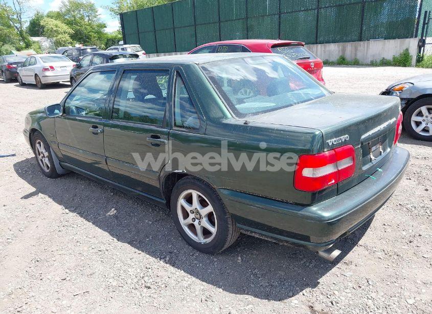 Photo 3 of 1998 Volvo S70 GLT (VIN YV1LS5644W2447467)