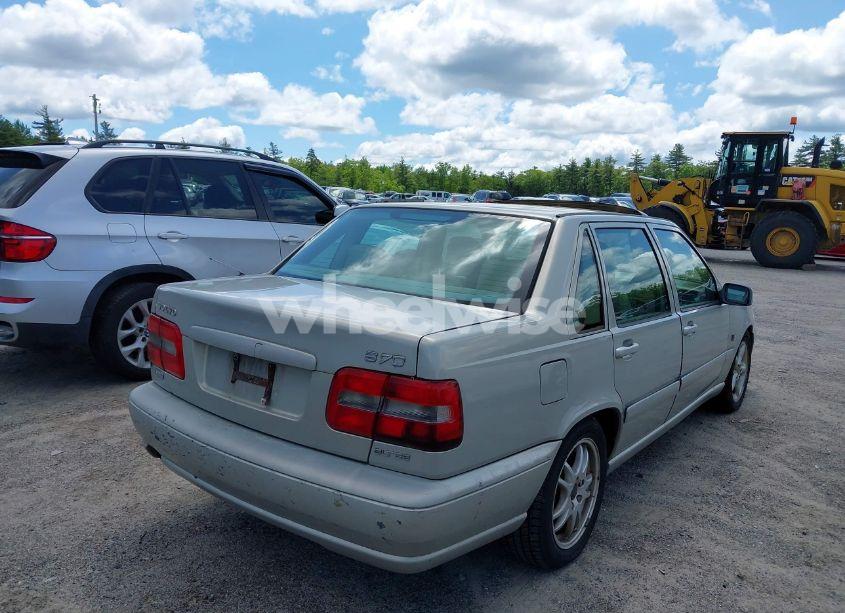 Photo 4 of 2000 Volvo S70 GLT/SE (VIN YV1LS56D5Y2661189)