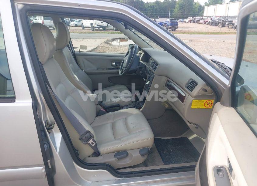 Photo 5 of 2000 Volvo S70 GLT/GLT SE (VIN YV1LS56D6Y2639248)