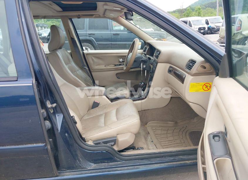 Photo 5 of 2000 Volvo S70 GLT/GLT SE (VIN YV1LS56D8Y2627201)