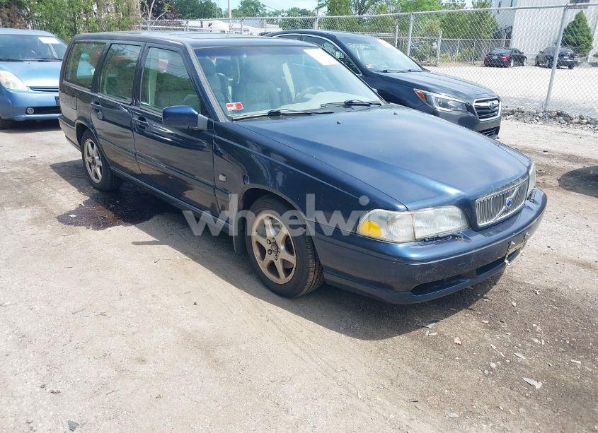 2000 Volvo V70 SE (VIN YV1LW61J7Y2650265) main photo