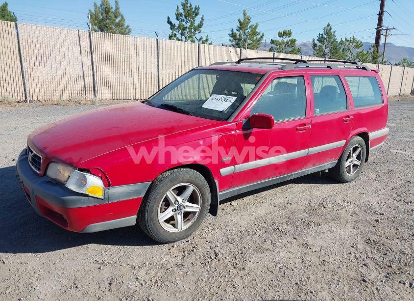 Photo 2 of 1998 Volvo V70 AWD (VIN YV1LZ5640W2526081)