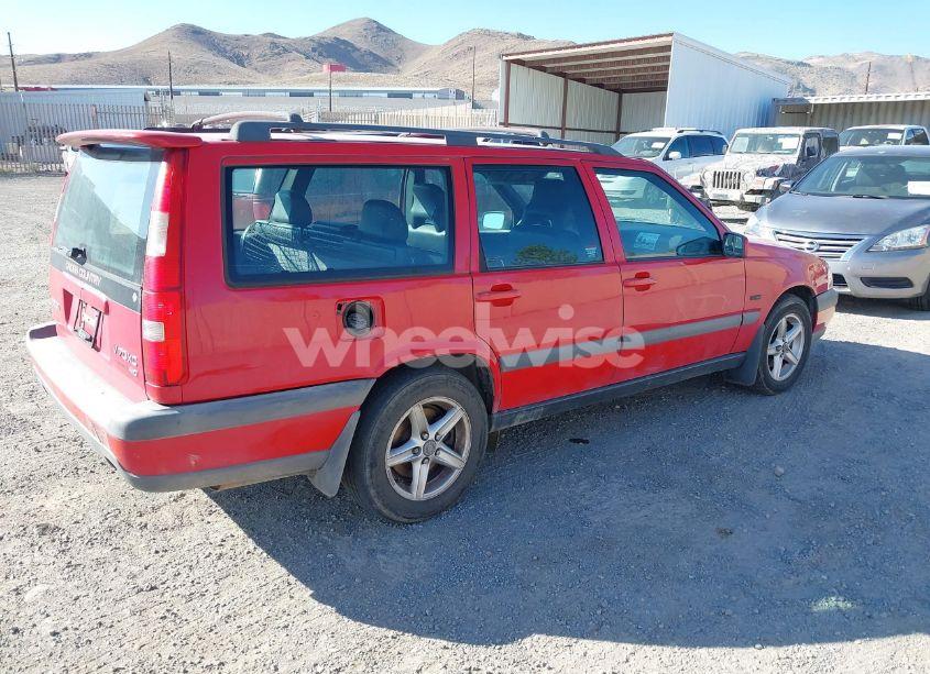 Photo 4 of 1998 Volvo V70 AWD (VIN YV1LZ5640W2526081)