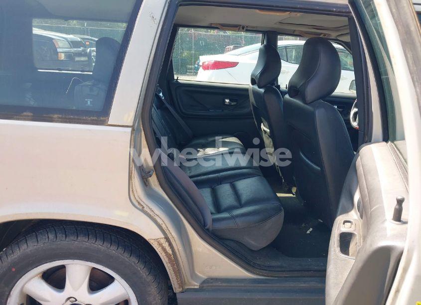 Photo 8 of 2000 Volvo V70 XC/XC SE (VIN YV1LZ56D9Y2721437)