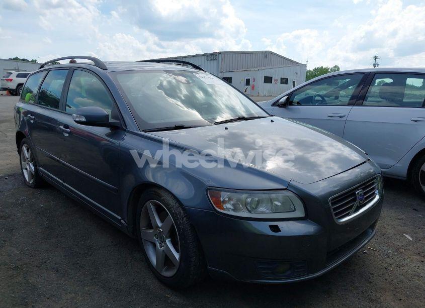 2008 Volvo V50 2.4I (VIN YV1MW382082379020) main photo