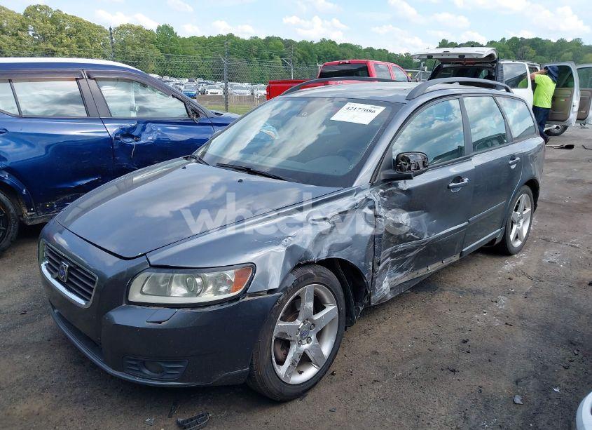 Photo 2 of 2008 Volvo V50 2.4I (VIN YV1MW382082379020)
