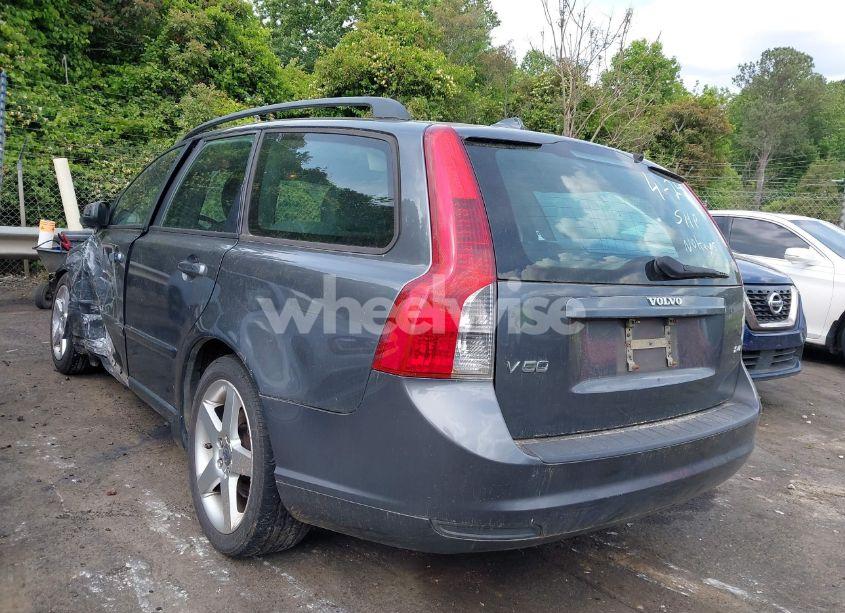 Photo 3 of 2008 Volvo V50 2.4I (VIN YV1MW382082379020)