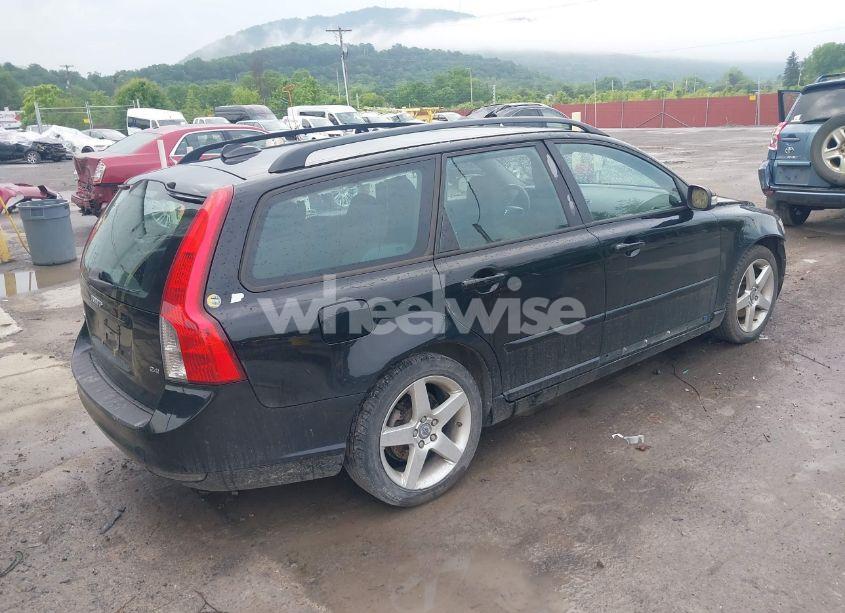 Photo 4 of 2008 Volvo V50 2.4I (VIN YV1MW382782377457)