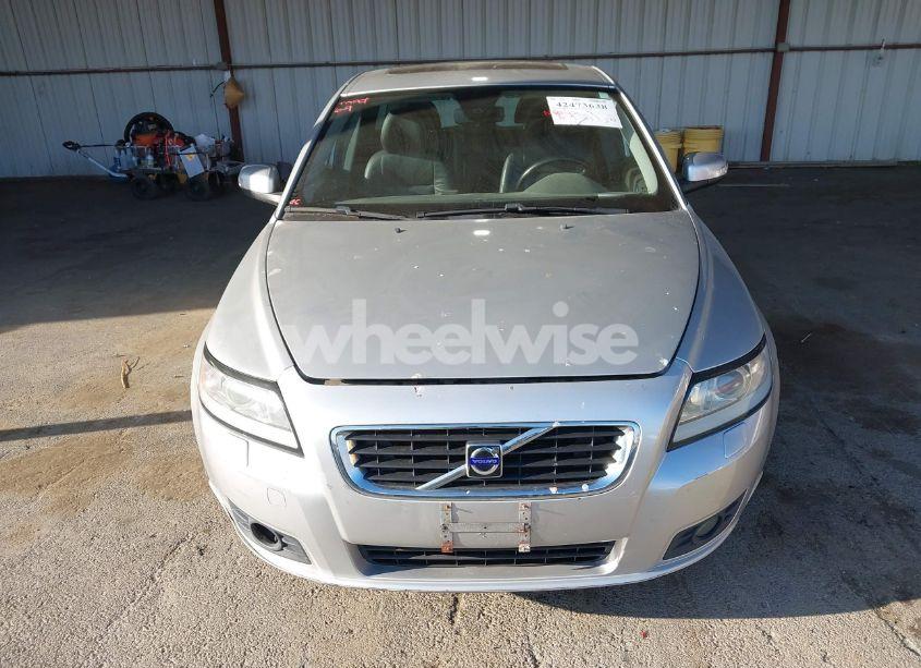 Photo 13 of 2009 Volvo V50 2.4I (VIN YV1MW390592470167)