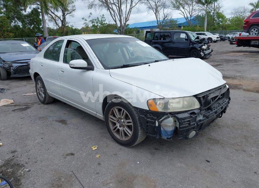 2007 Volvo S60 2.5T (VIN YV1RH592872643853) main photo