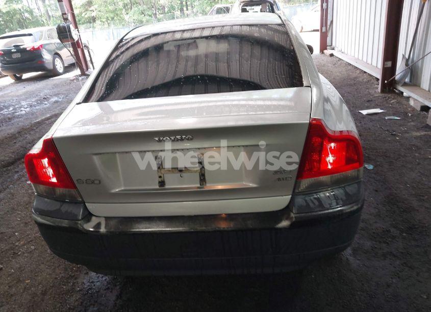 Photo 16 of 2003 Volvo S60 2.5T AWD (VIN YV1RH59H532242503)