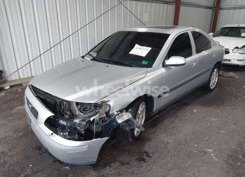 Photo 2 of 2003 Volvo S60 2.5T AWD (VIN YV1RH59H532242503)