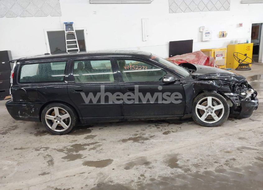 Photo 13 of 2007 Volvo V70 R (VIN YV1SJ527072648718)