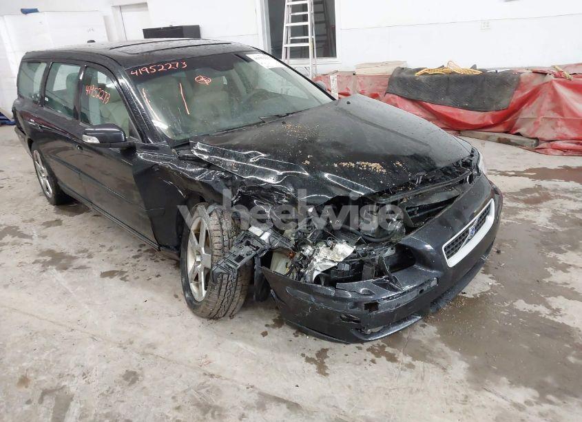 Photo 6 of 2007 Volvo V70 R (VIN YV1SJ527072648718)