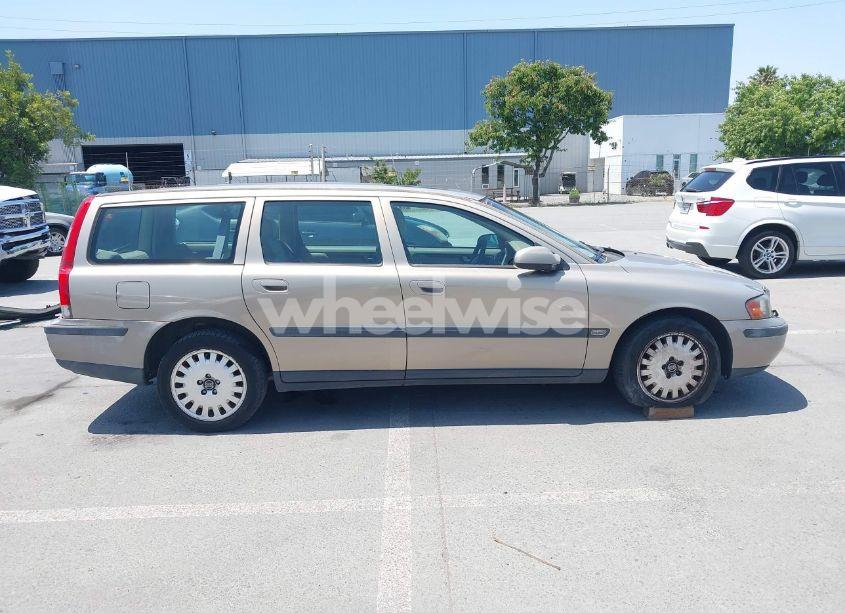 Photo 13 of 2001 Volvo V70 2.4T (VIN YV1SW58D911021608)